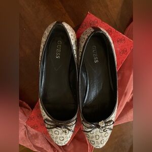 Guess by Marciano Flats